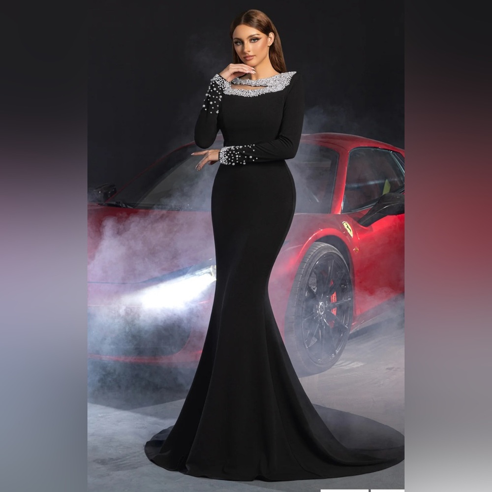 Faeriesty Pearl Embellished Long Sleeve Mermaid Hem Dress